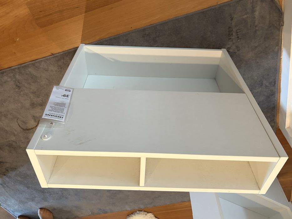 Caixas madeira com rodas ikea