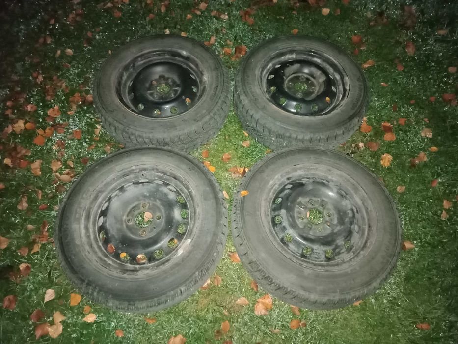 Opony zimowe KORMORAN R14 na felgach