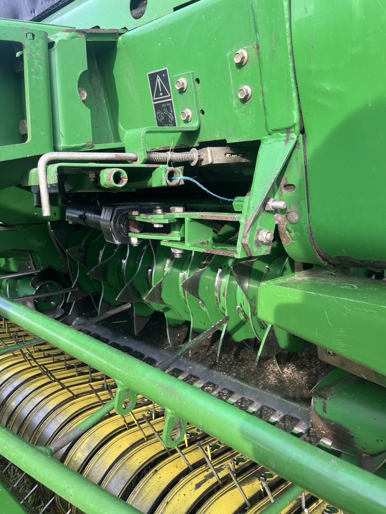Prasa pasowa john deere 592