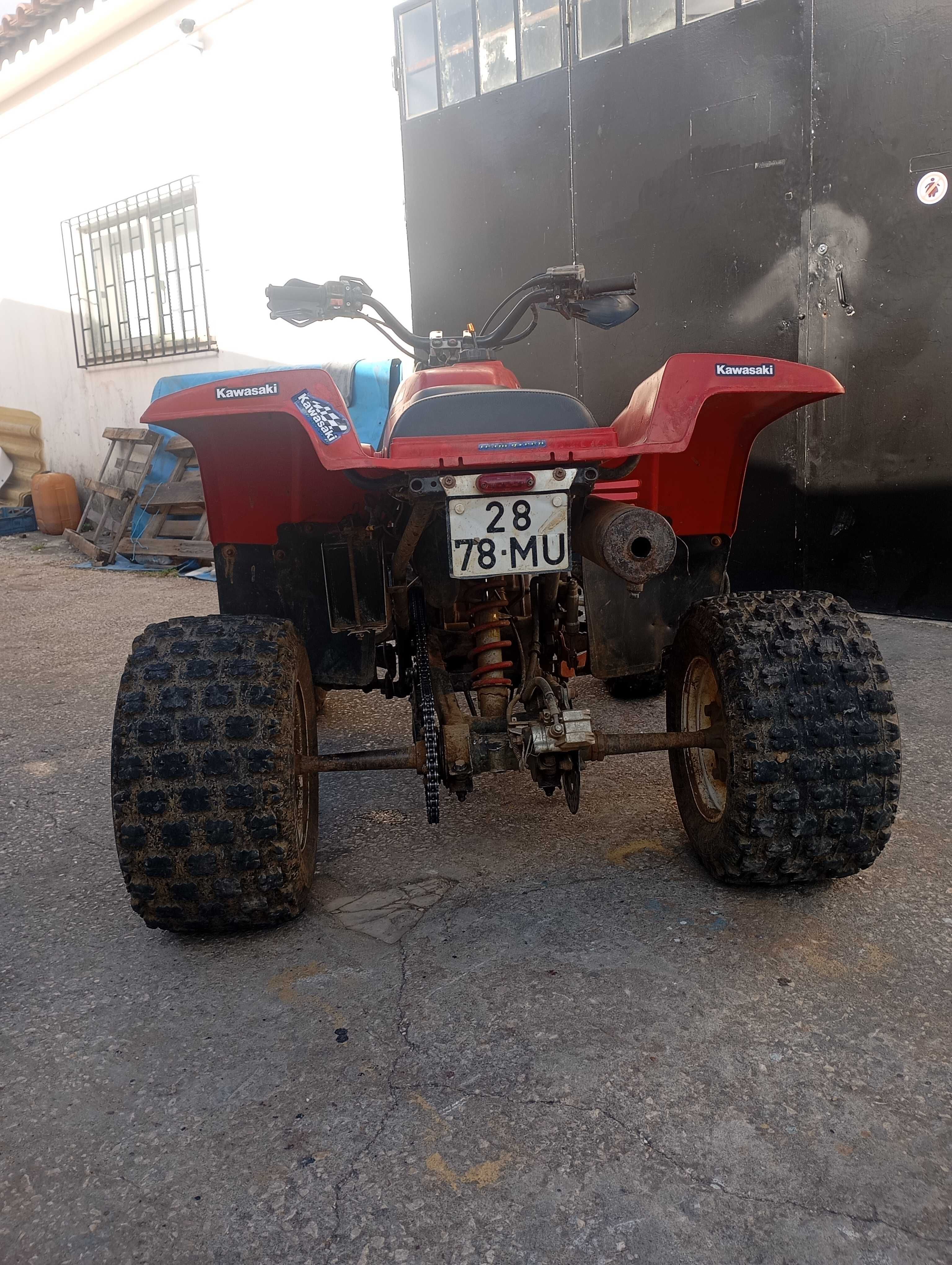 Kawasaki kef matrículada!