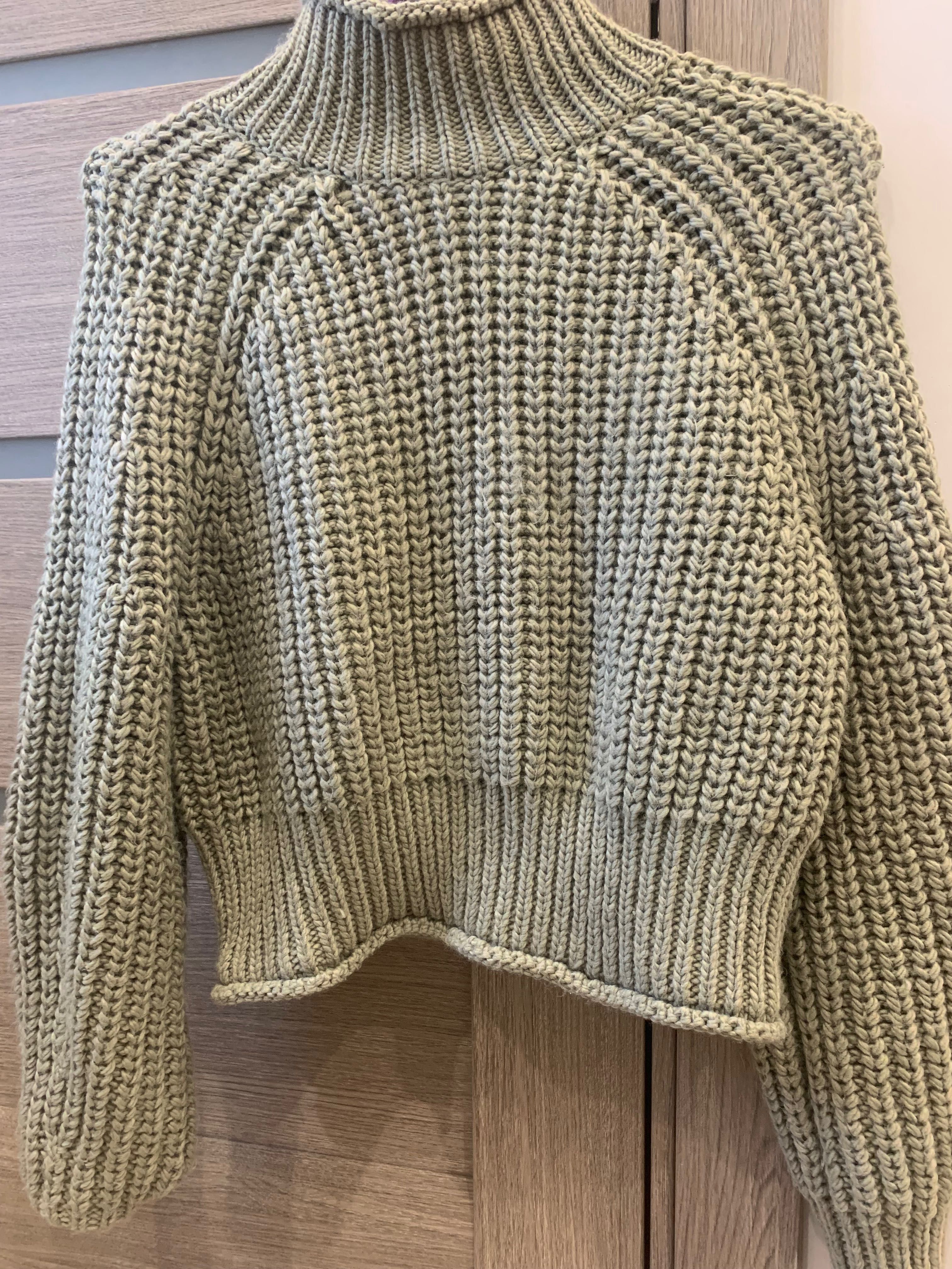 Сіро-зелений зимовий светр H&M