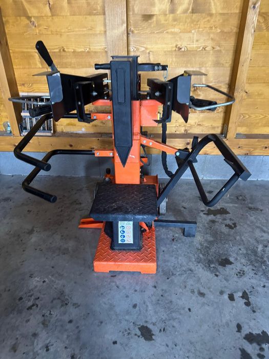 Łuparka do drewna Scheppach 15 ton .