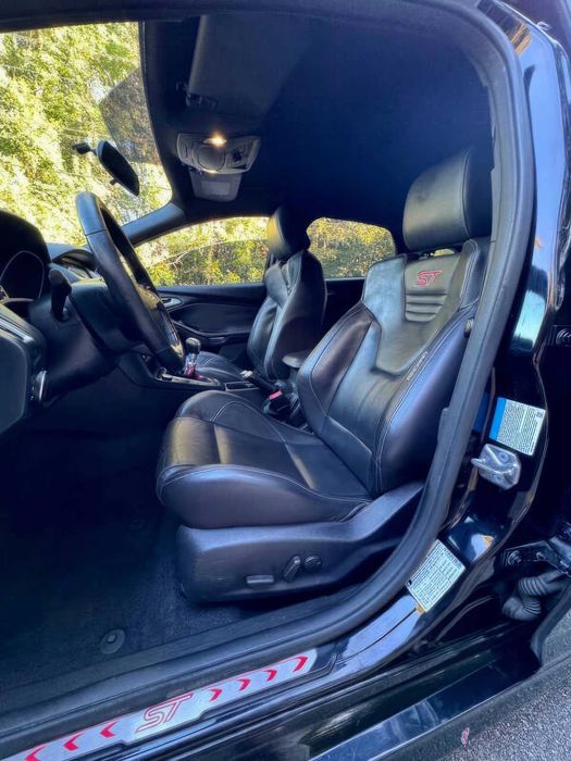 Ford Focus ST      2016
