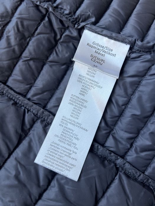 Czarna kurtka puchowa z odpinanym kapturem