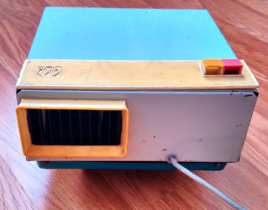 Сушилка для рук ЭР 2221-М, 1,3 кВт