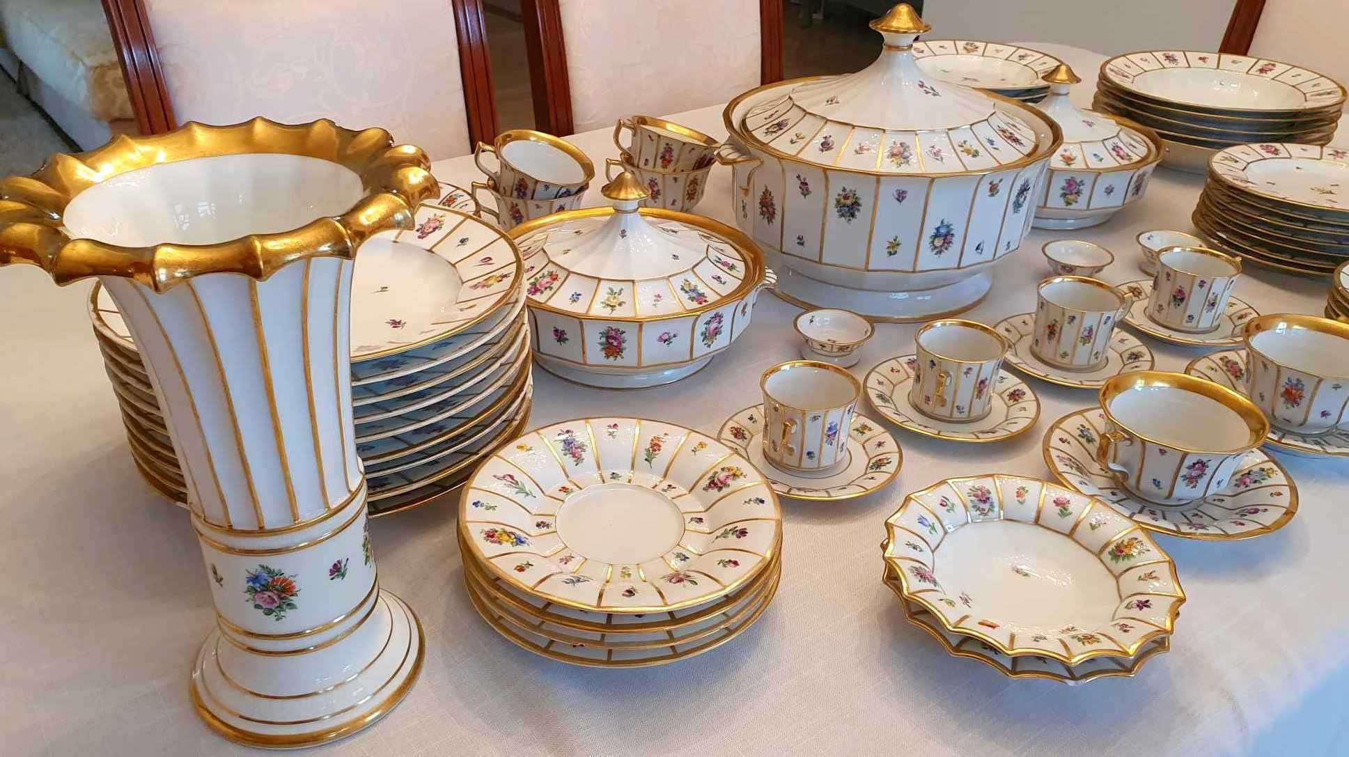 Royal Copenhagen ''Henriette"