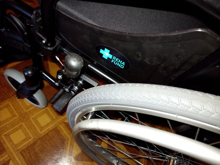 Sprzedam nowy wózek inwalidzki
