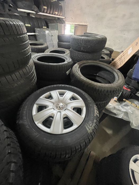 Склад шин коліс резини Літні Зимові