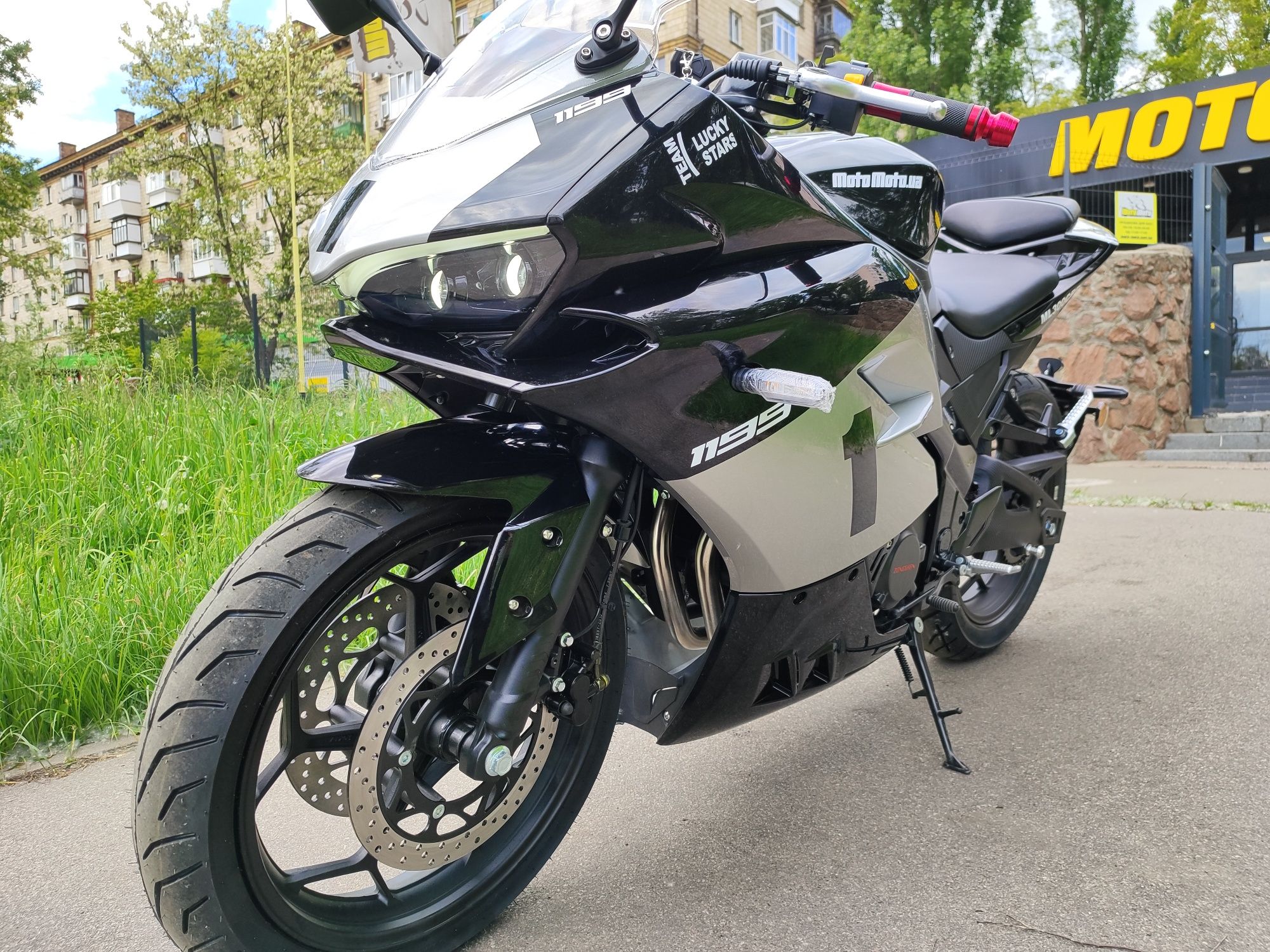 Продам мотоцикл спорт ML300 CBR (не honda CBR,не Taro GP1)). 2024