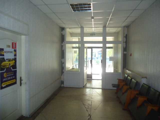 Комплекс оф. приміщень на 1 пов. + стоянка, вул. Смілянська (п3)