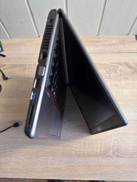 Ноутбук Fujitsu LifeBook E744 некомплектнийм| I5-4210M корпус, матриця