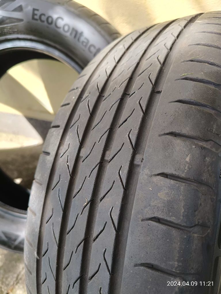 Komplet opon letnich 215/60 r17 Continental