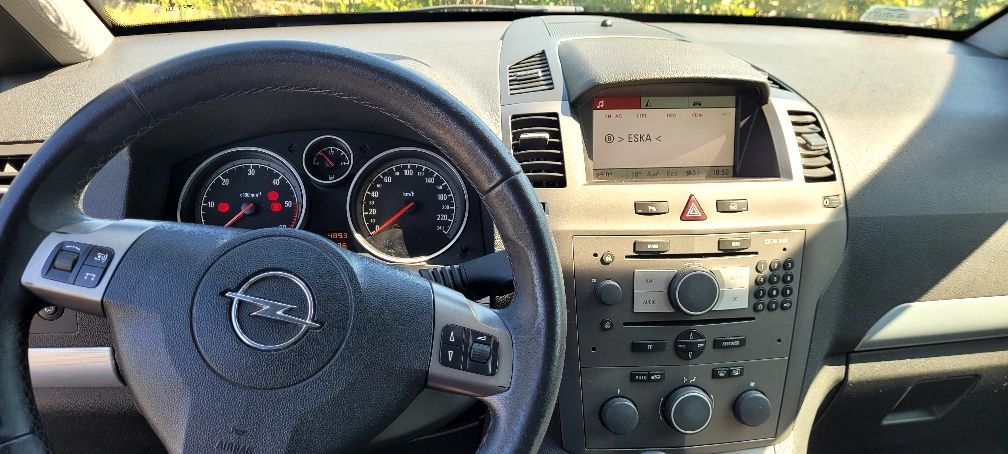 Opel Zafira B 1.9 CDTI 120 KM • 2006 r. • 7 osobowa