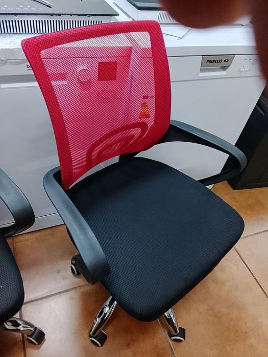 Cadeiras de Escritório (Preço por Unidade)