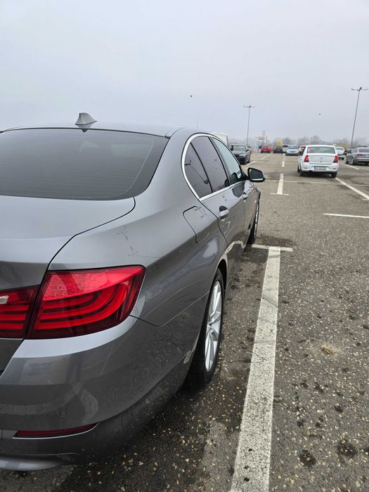 Bmw 528i f10 2011год