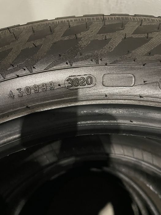 215/60/R17 nokian комплект зимових шин