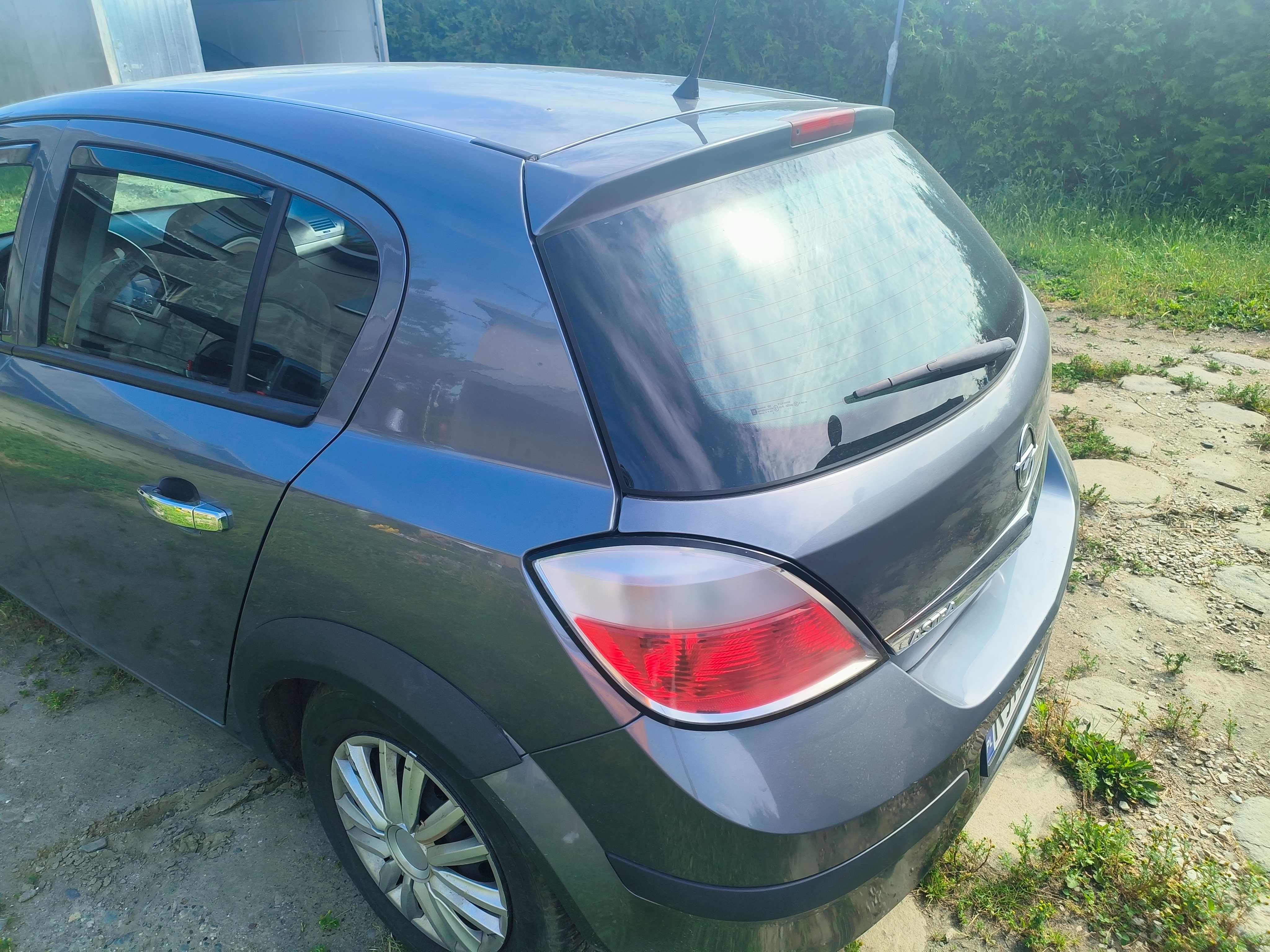 astra h 1.4 benz. 90KM 2005r.