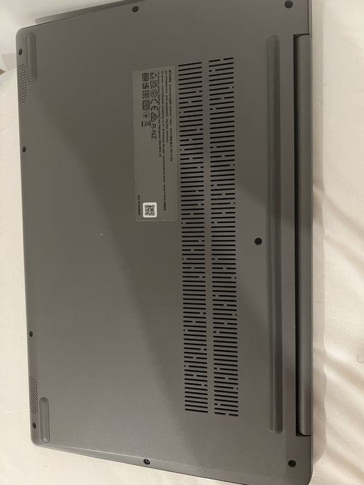 Lenovo Ideapad silver