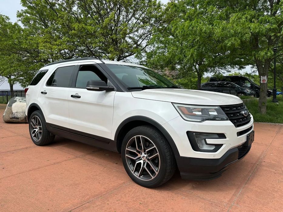 Ford Explorer Ford Explorer Sport 3.5 V6 / Panorama / Skóra / 7 miejsc