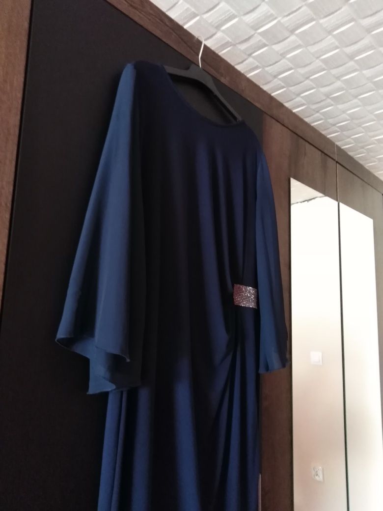 Elegancka sukienka
