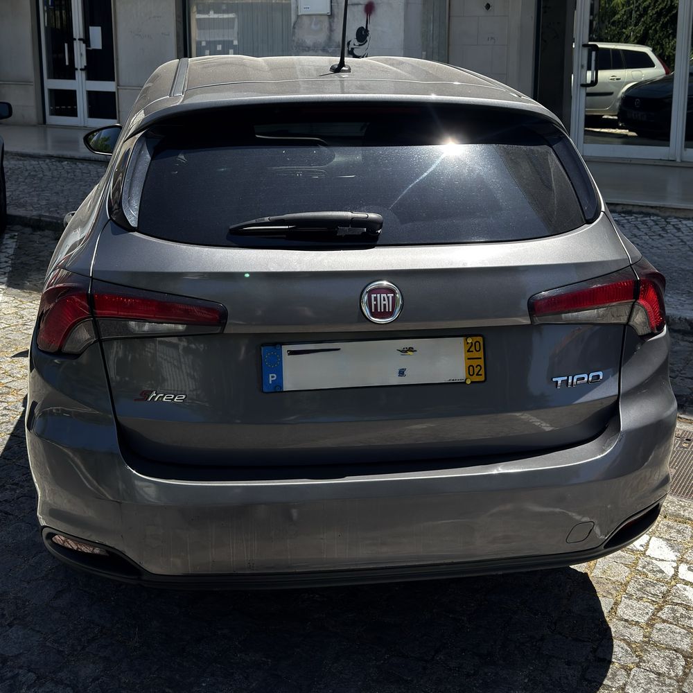 Fiat Tipo S‑Design 2020 – 135.000 km – Cinzento