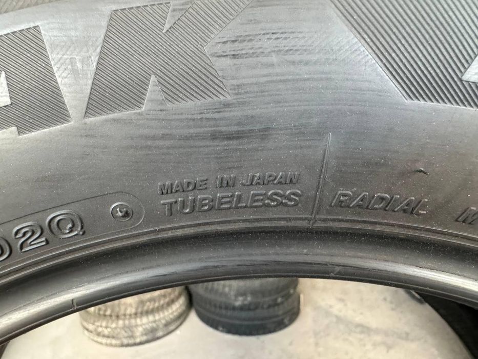 225/65 r17 bridgestone blizzak dm-v2 8mm шини бу зима