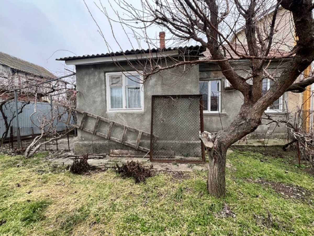Часть дома на Чубаевке, гараж