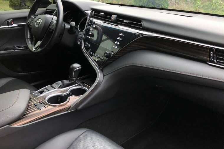 Toyota Camry 2020 V6