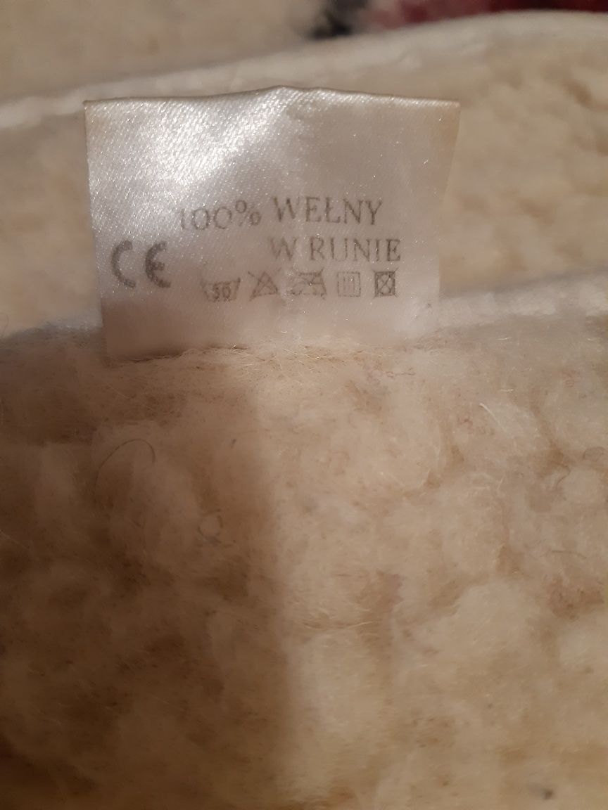 Kołdra wełniana ciepła
