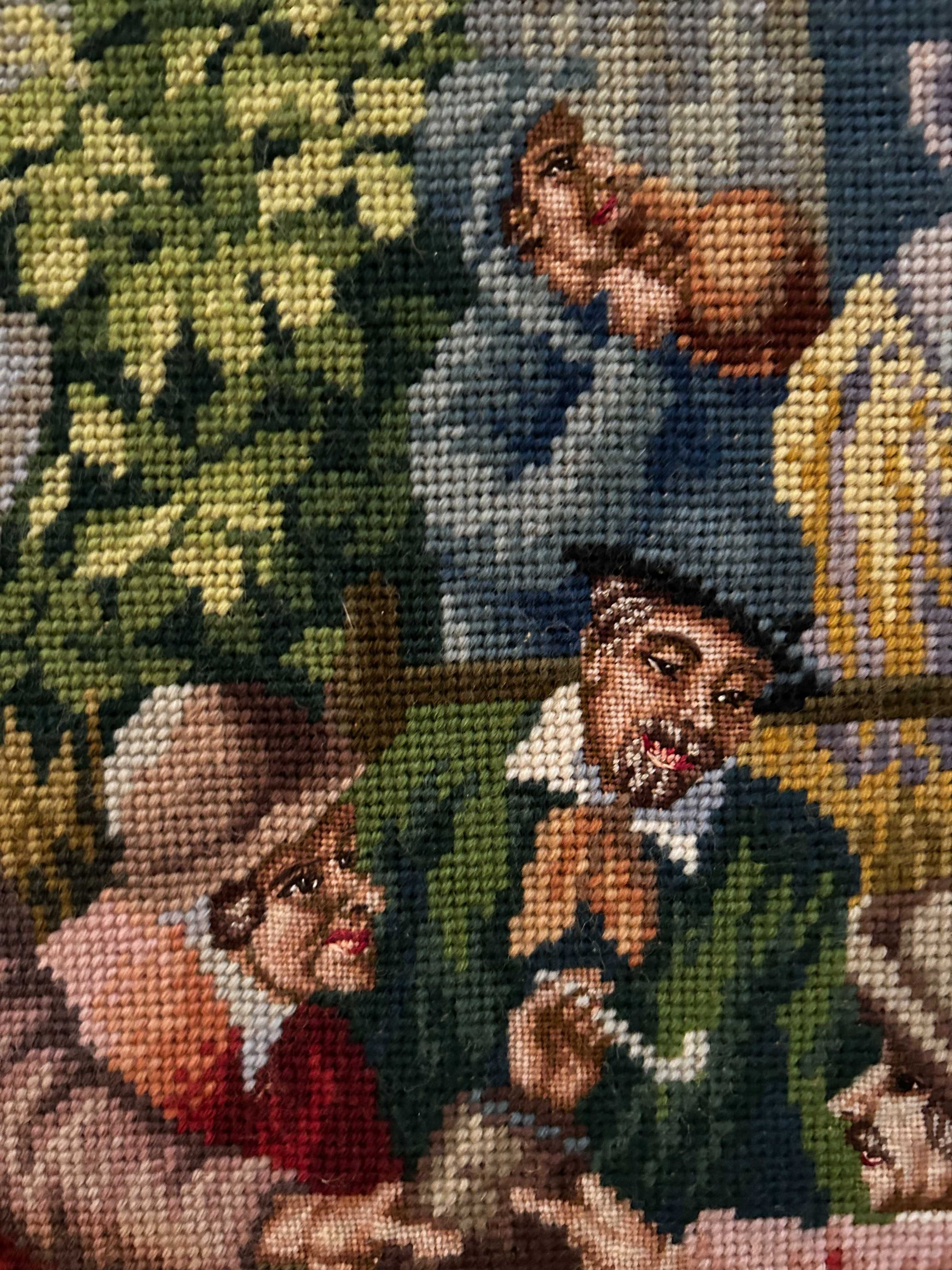 Tapeçaria de Ponto Cruz Vintage – Moldura Dourada