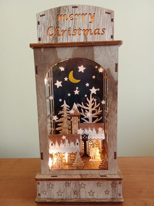 Різдвяний дерев'яний світильник