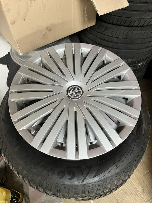 Koła zimowe VW 195/65 15R 5x112 + kołpaki oryginalne