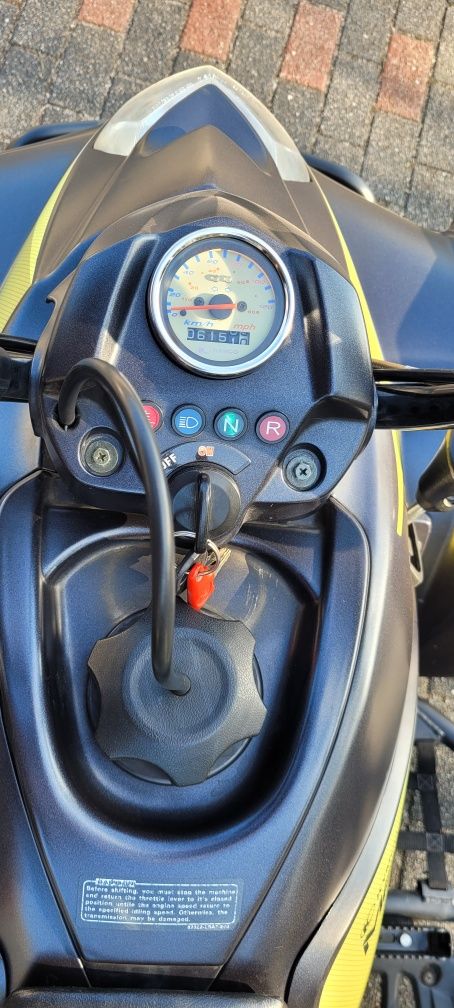 QUAD kymco maxxer 300