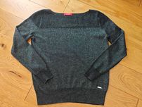 Sweter czarny Guess 34