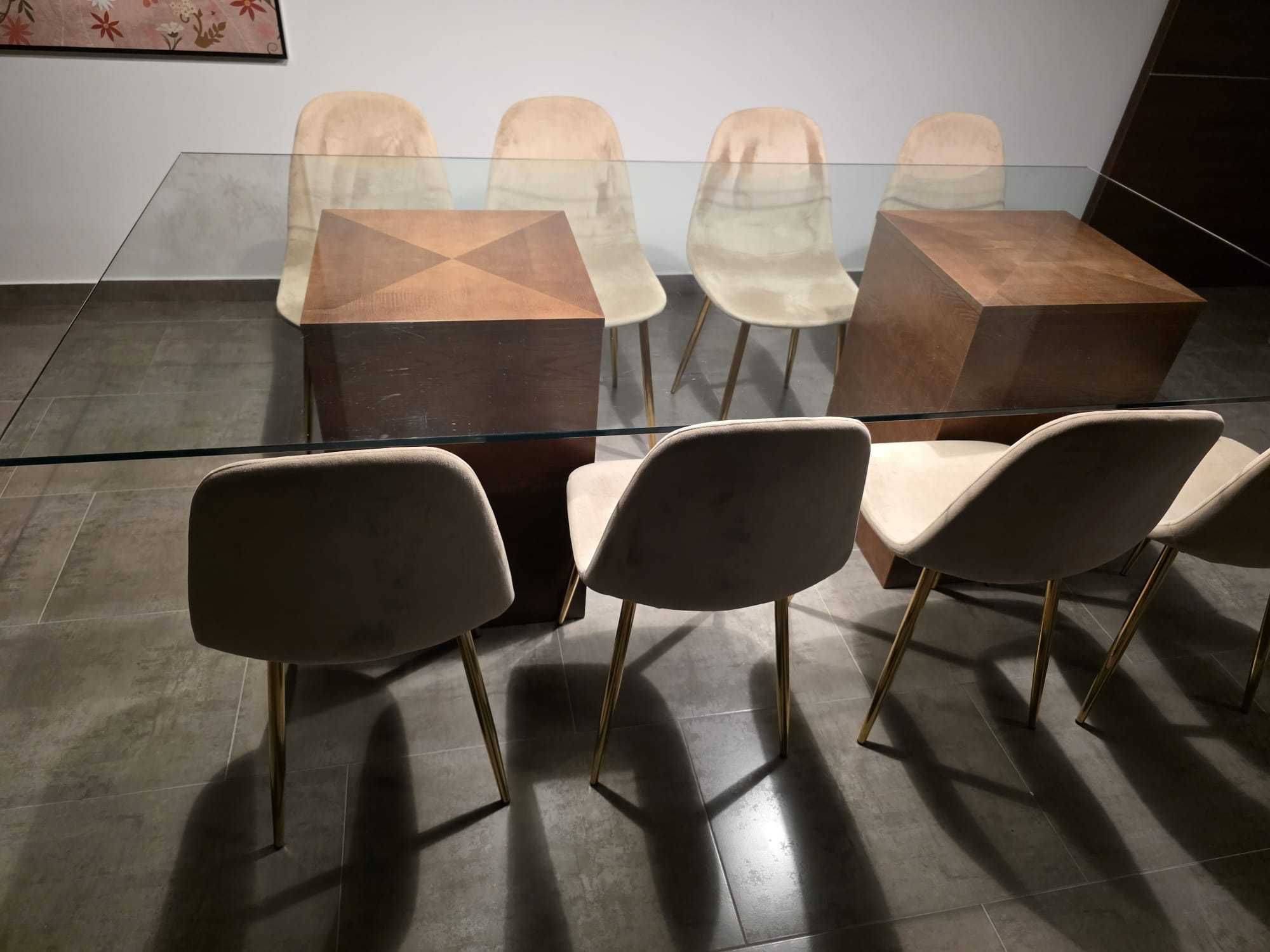 Conjunto Mesa e Cadeiras