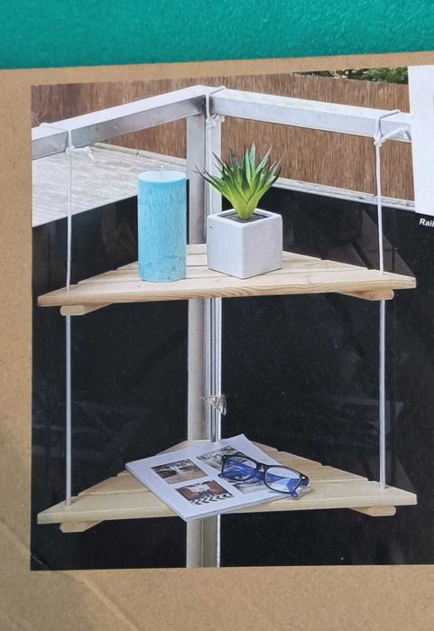 Półka narożna wisząca sznurki