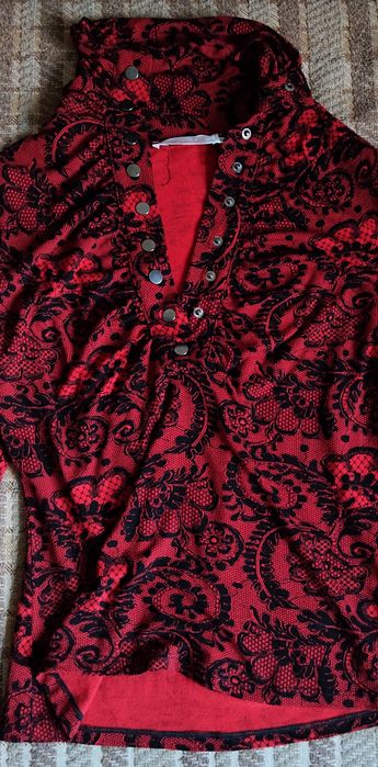 Продаётся женская блузка