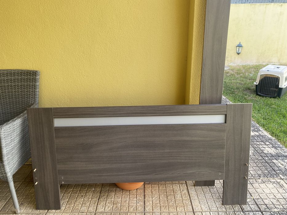 Cama de casal com estrado