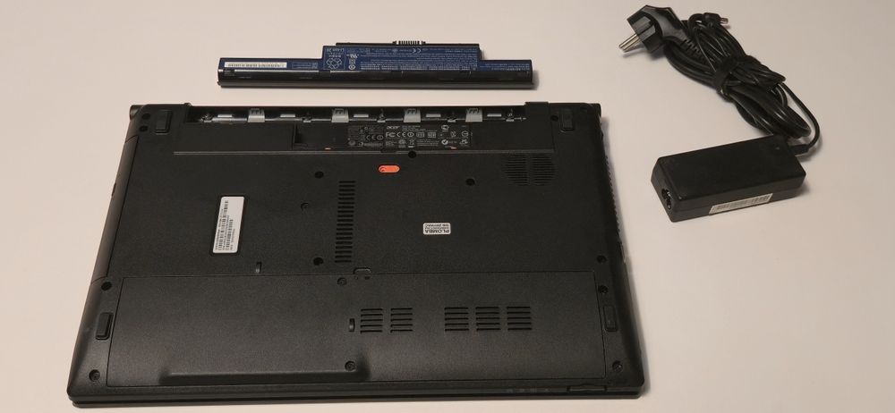 Acer aspire V3-571G 8GB 256 SSD GeForce 2GB BT WiFi 2,4/5Ghz HDMI
