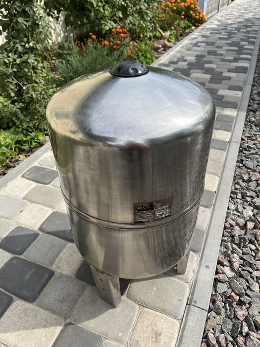 Гідроакумулятор для свердловин та водопостачання 50 л