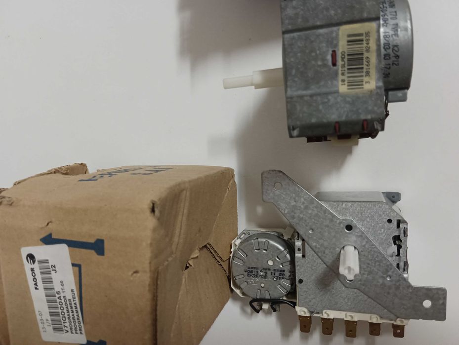 Programadores novos para máquinas de lavar roupa e loiça