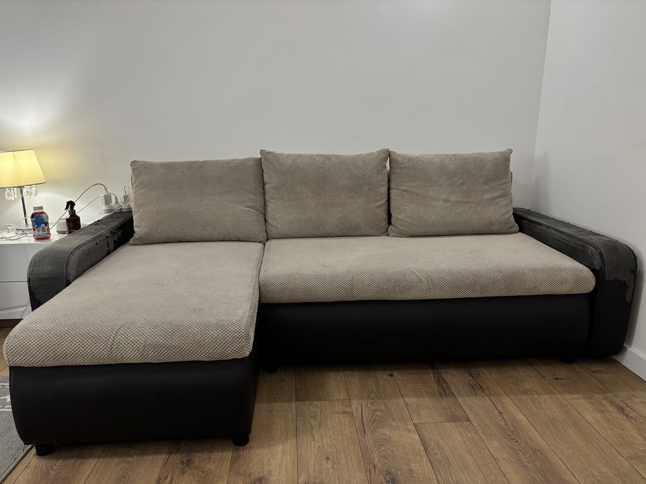Wygodna narożna sofa z funkcją spania – stan dobry