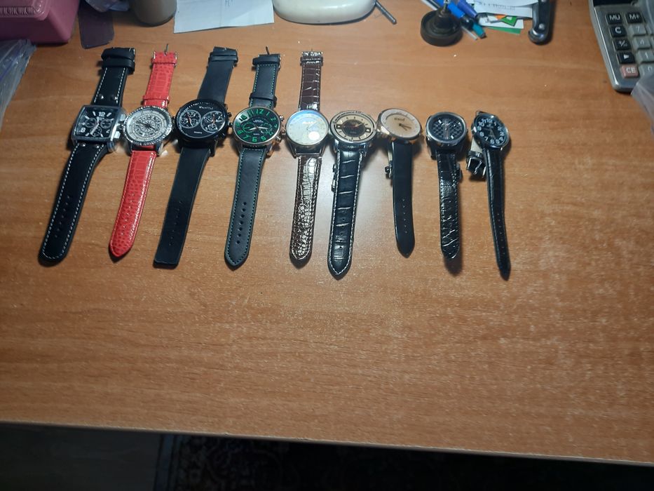 Годиники в хорошому стані, ціеу оптом можемо обговорити