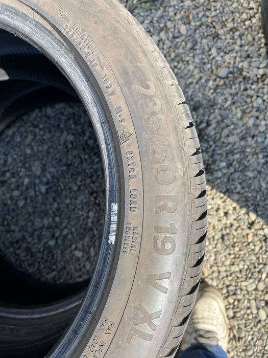 Продам резину 235/50р 19