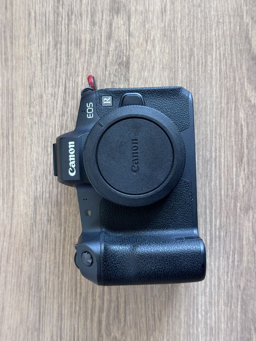 Câmara Canon EOS R 30Mpx em caixa original