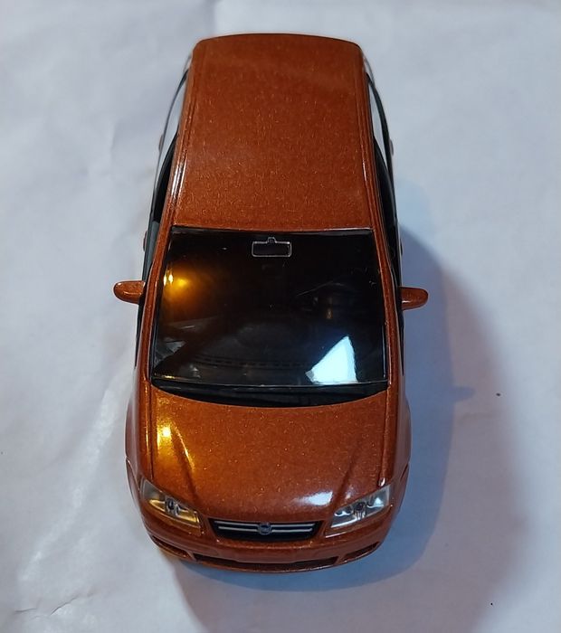 Miniatura Norev Fiat Idea escala 1/43