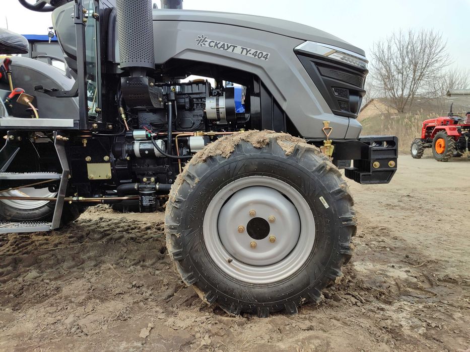 Трактор Скаут ТУ 404 ровный пол усиленные чулки