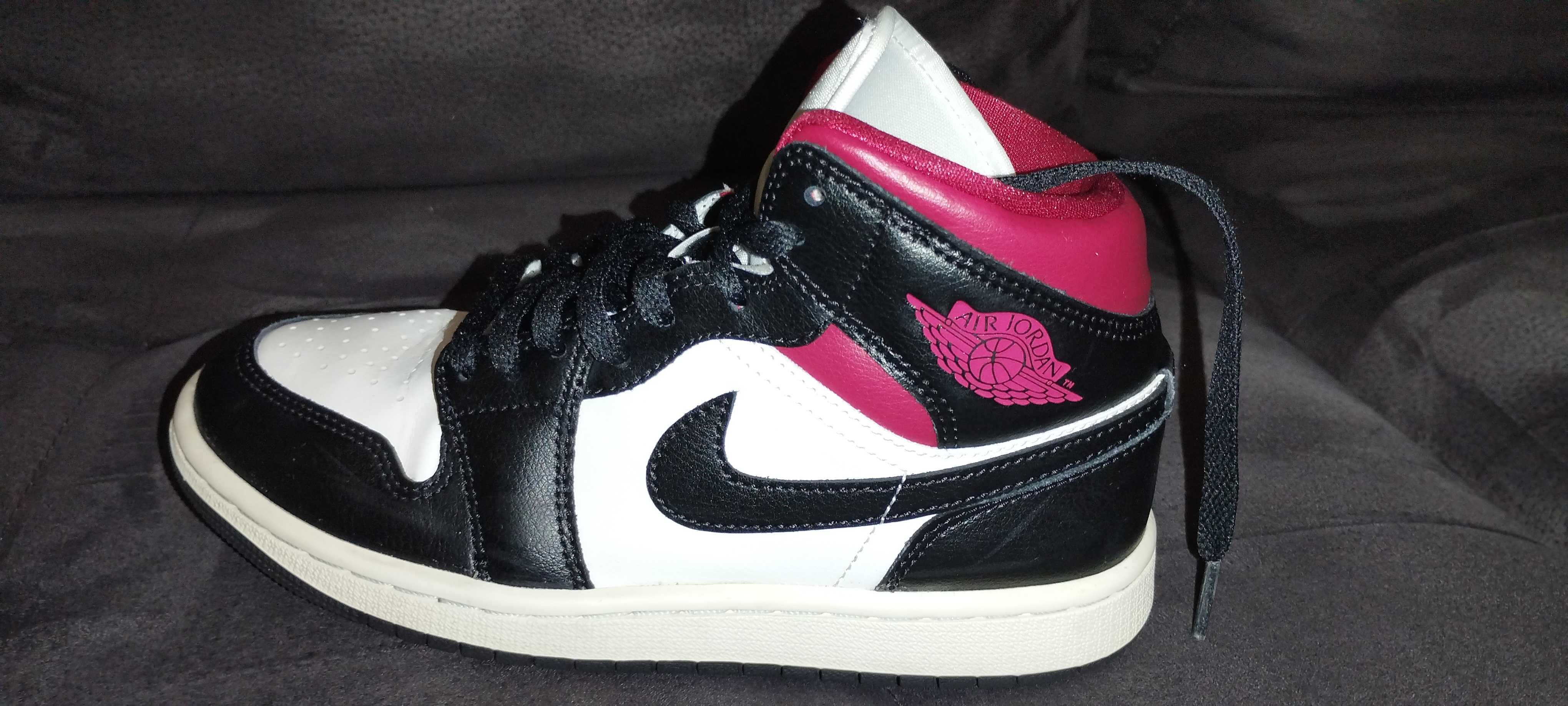 Sapatilhas Nike Jordan 1 mid