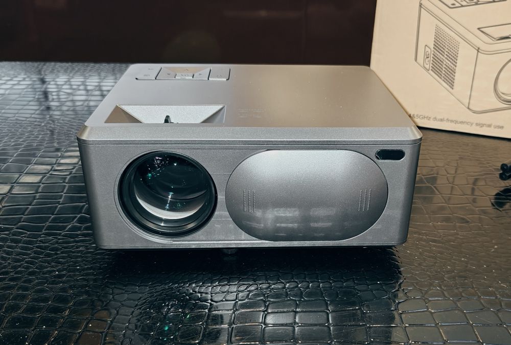 Проектор Jowlurk M2 1080p 15000L