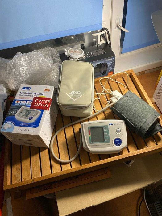 Автоматический тонометр UA-777 AND A&D | Япония Цена за все